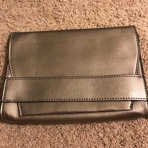 Summer and rose clutch